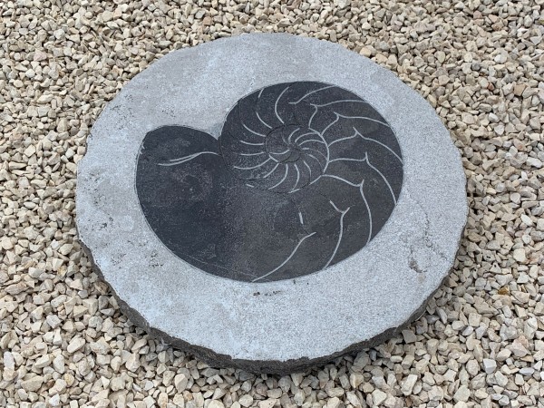 Limestone-Trittplatte Snail